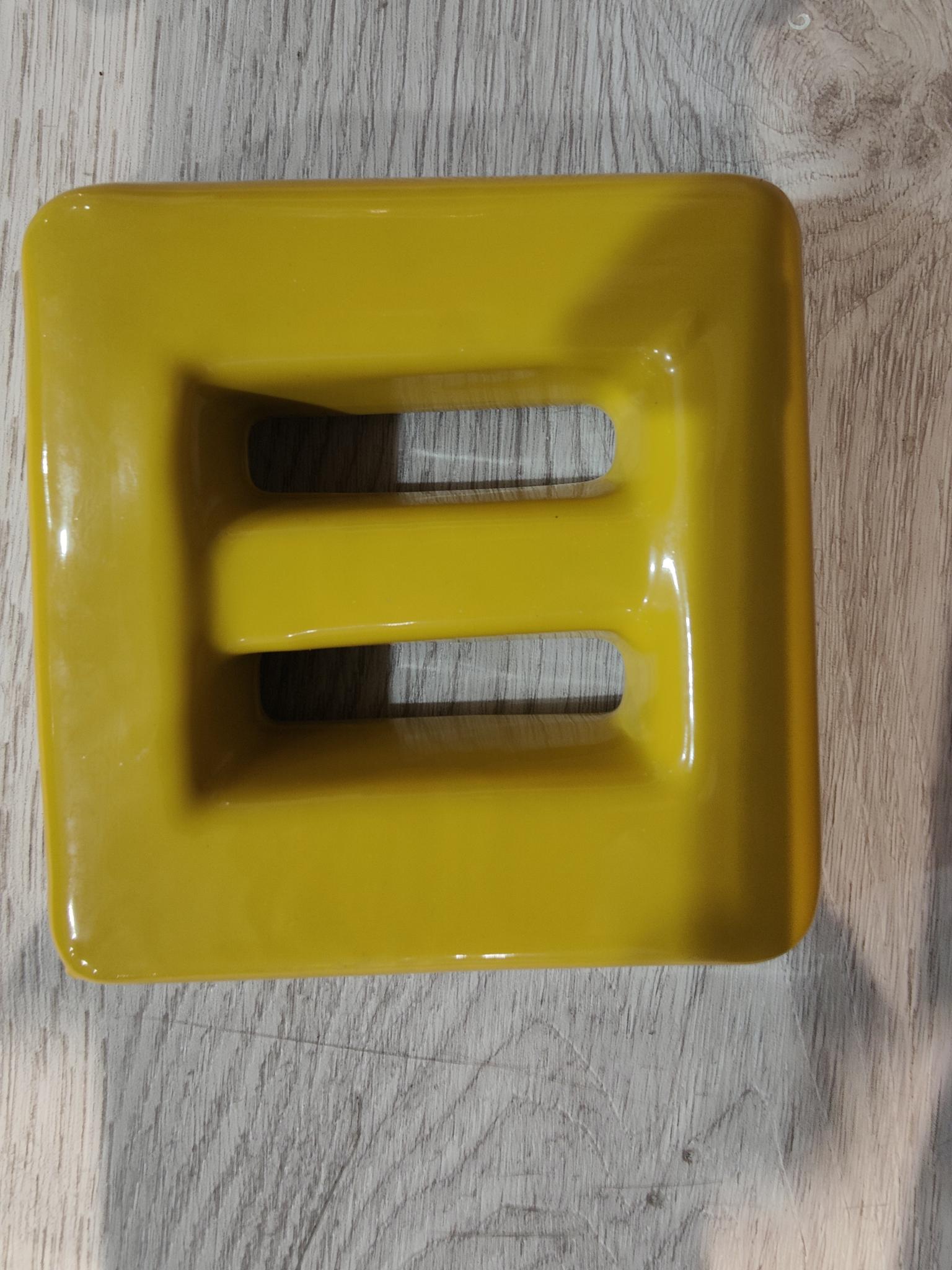 Spear West - 1.5Kg PVC Coated Weight - Square - Yellow image 0